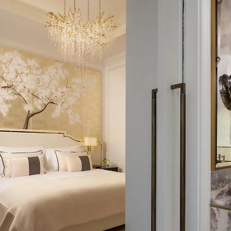 Corinthia Grand Du Boulevard Hotel