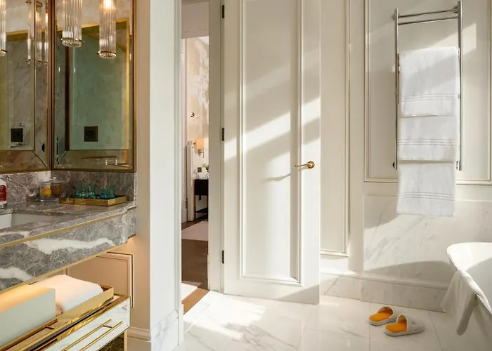 Corinthia Grand Du Boulevard