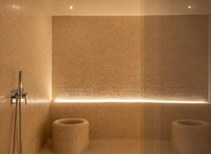 Hotel Corinthia Grand Du Boulevard