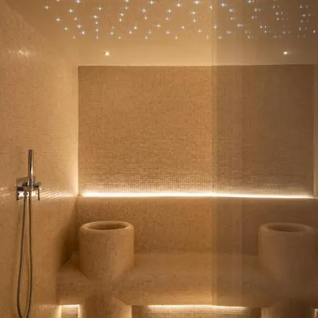 Hotel Corinthia Grand Du Boulevard