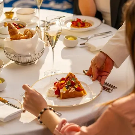 Corinthia Grand Du Boulevard 5*