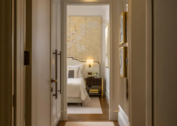 Отель Corinthia Grand Du Boulevard Бухарест