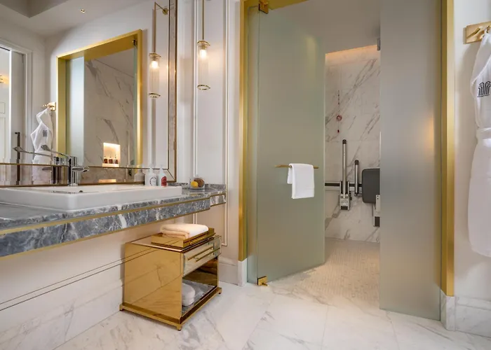 Отель Corinthia Grand Du Boulevard Бухарест